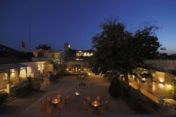 Hotel 2 of 140