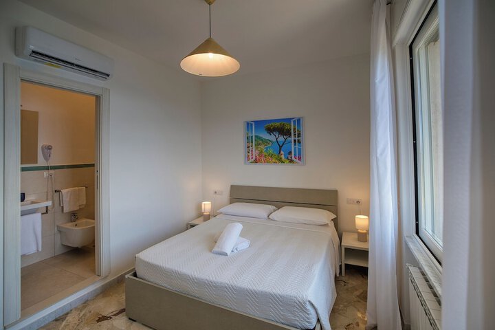 Room 80 of 126