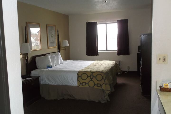Room 14 of 36