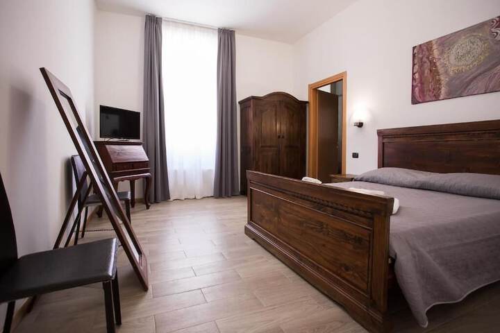 Room 17 of 25