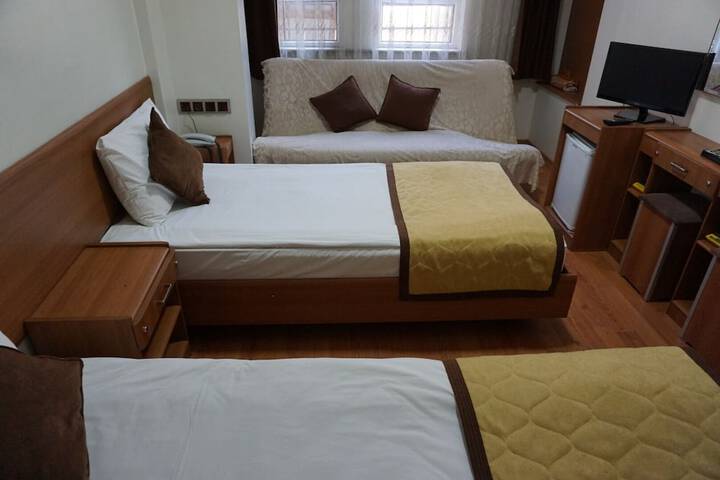 Room 7 of 49