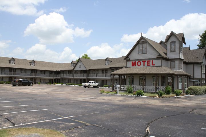 Hotel 27 of 27
