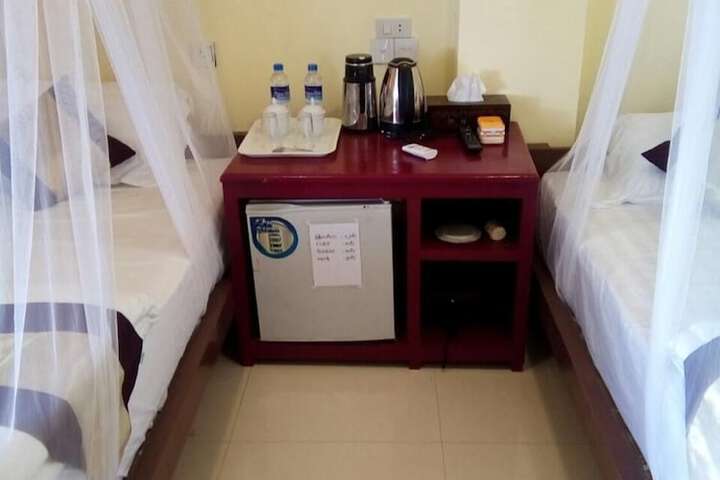 Room 9 of 26