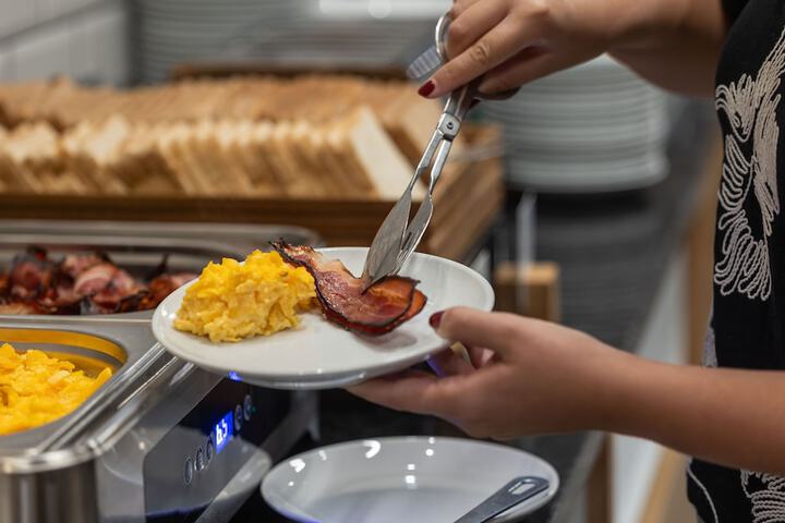 Breakfast/Coffee Service 48 of 83