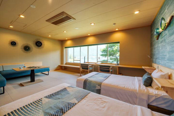Room 16 of 73