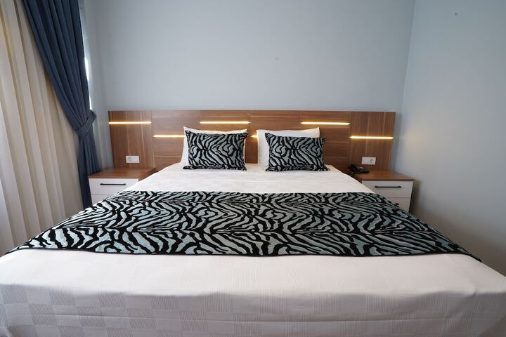 Room 8 of 29