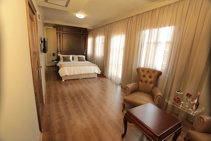 Room 40 of 93