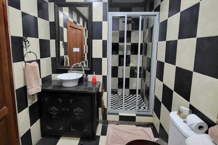 Room 45 of 73