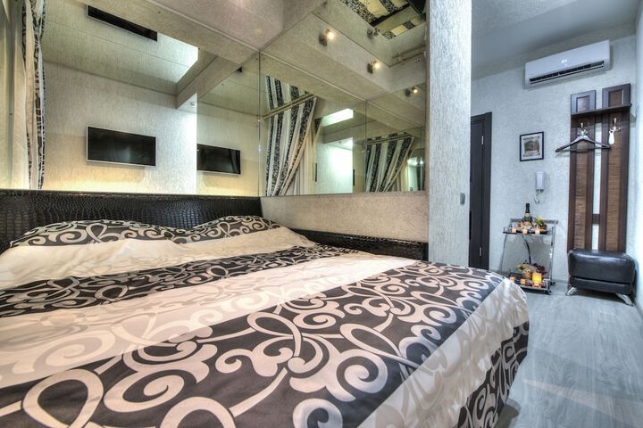 Room 26 of 26