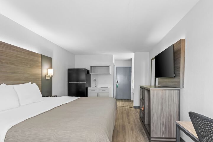 Room 8 of 58