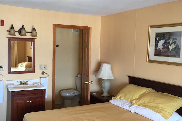 Room 5 of 32