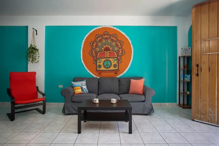 Room 11 of 31
