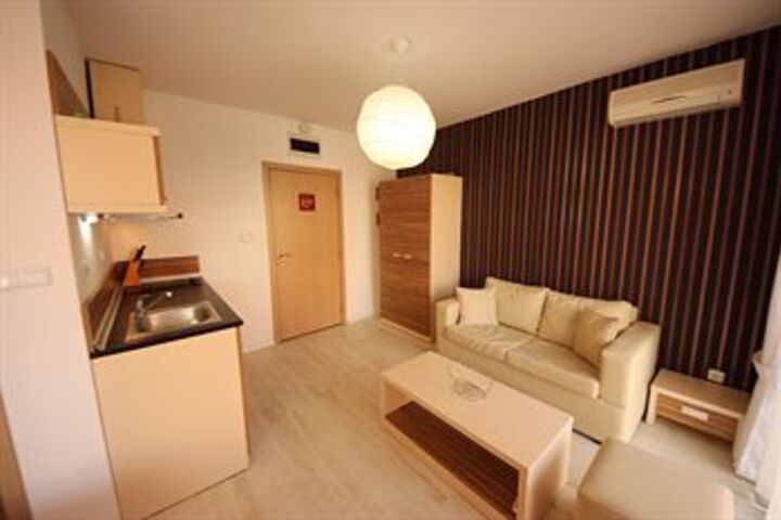 Room 92 of 153