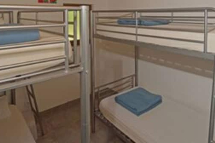 Room 9 of 30