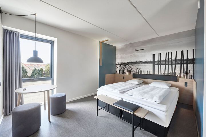Room 15 of 34