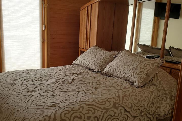 Room 13 of 66