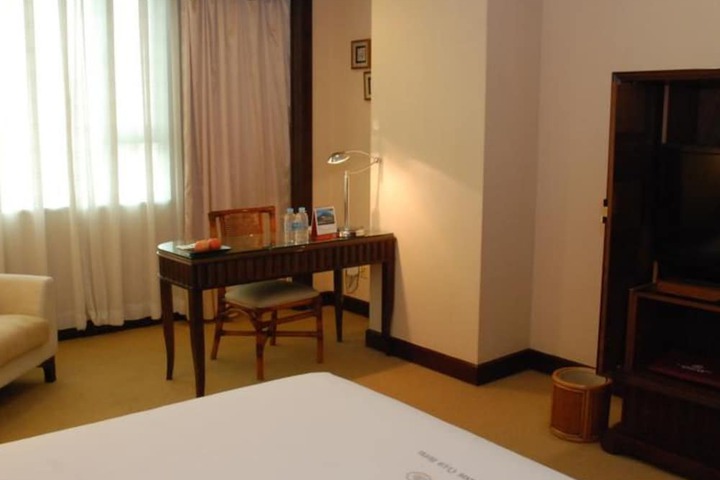 Room 5 of 26