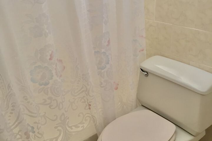 Room 14 of 25