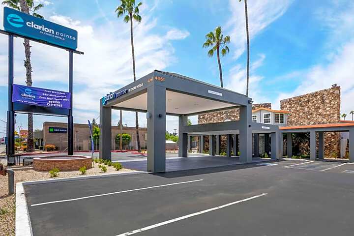 Clarion Pointe Fresno near Yosemite in Fresno, CA