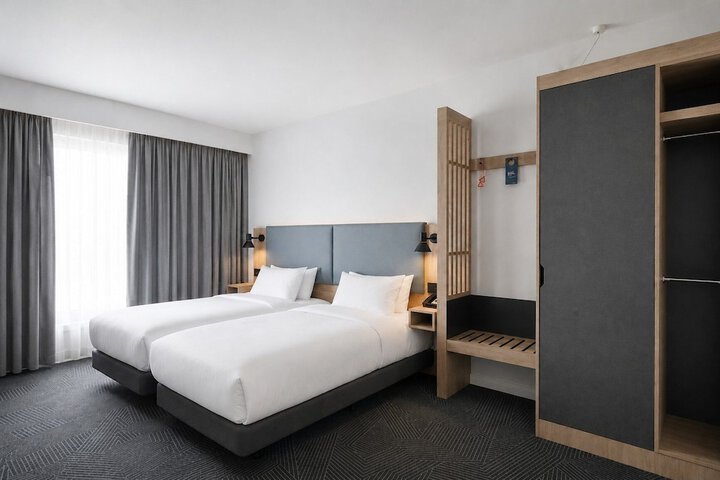 Room 25 of 67
