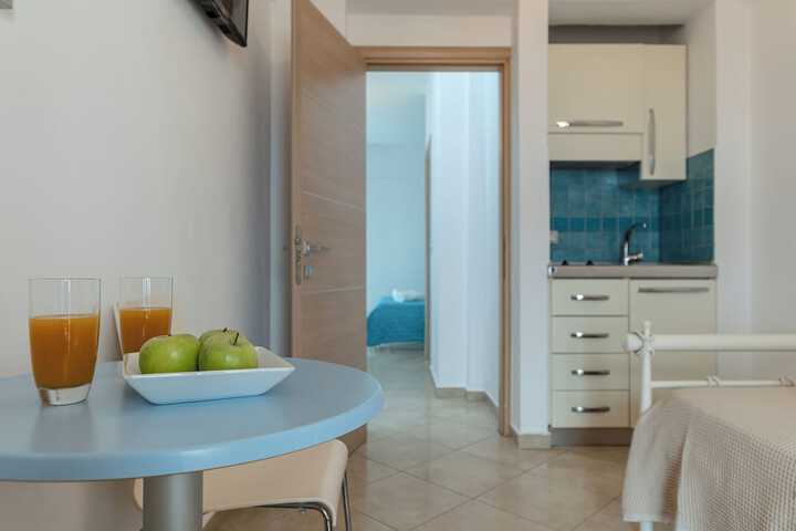 Room 25 of 60