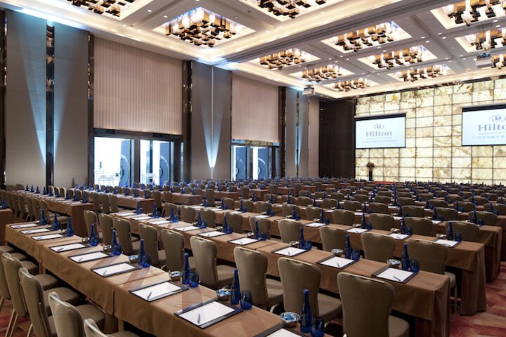 Ballroom/Hall 104 of 133