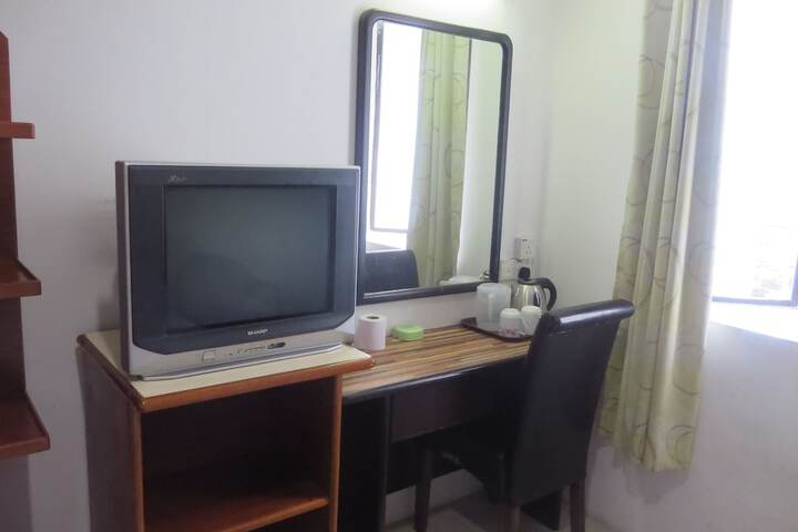 Room 11 of 22