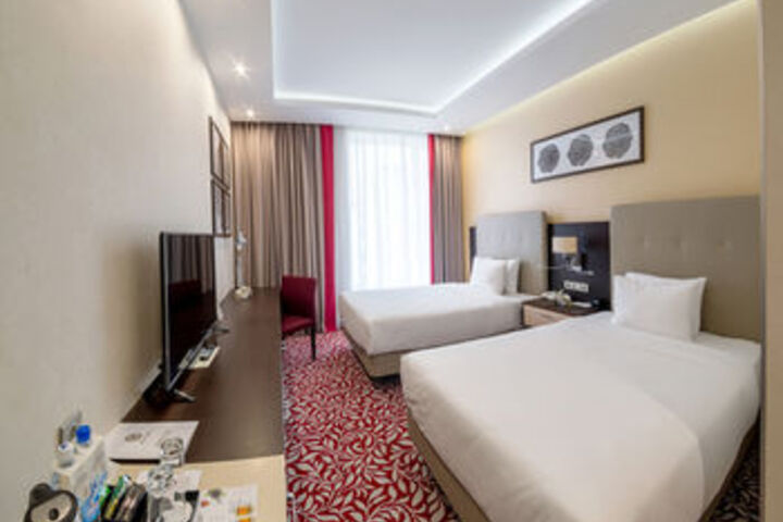 Room 5 of 57