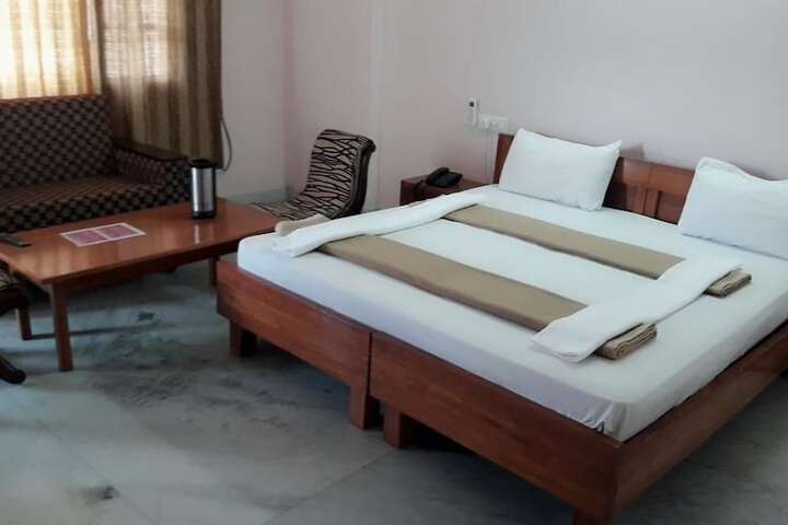 Room 8 of 29