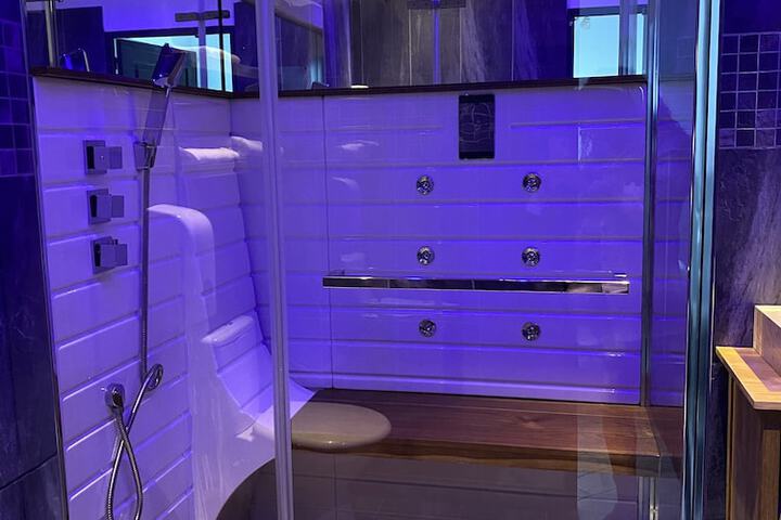 Clean Restrooms