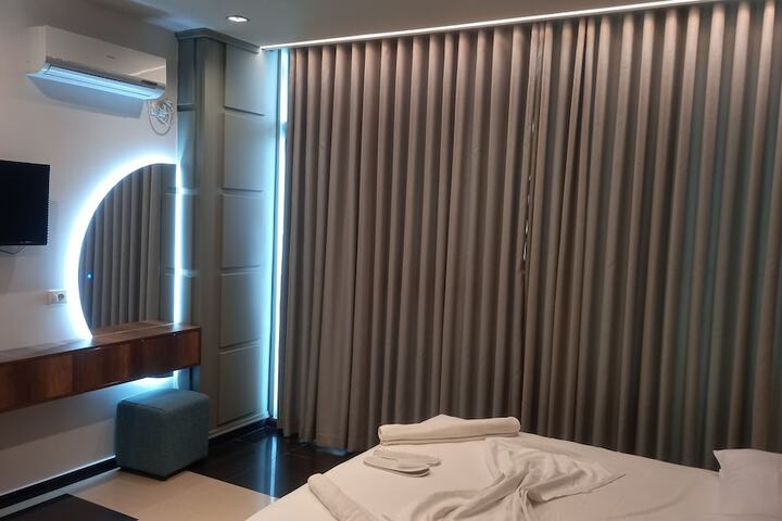 Room 14 of 57