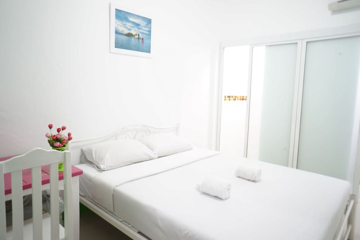 Room 5 of 43