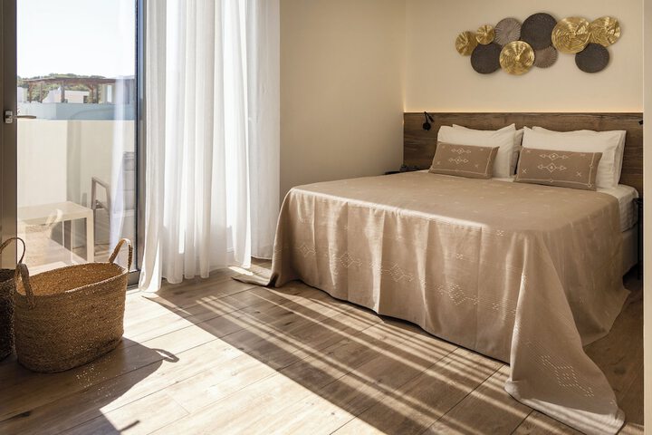 Room 20 of 214