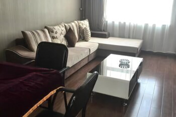 Room 8 of 8