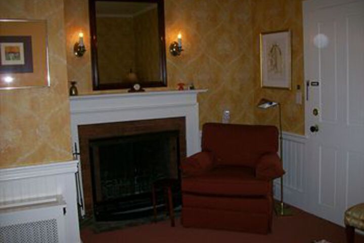 Room 34 of 39