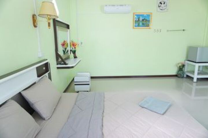Room 14 of 29
