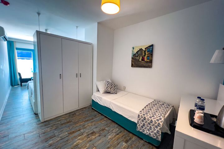 Room 50 of 258