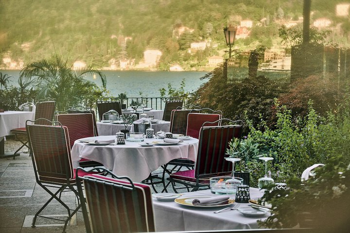 Dining 60 of 91