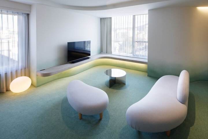 Room 30 of 89