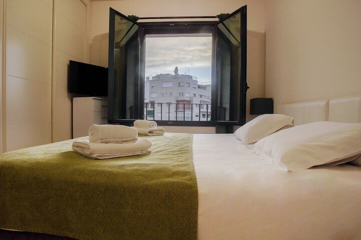 Room 30 of 97