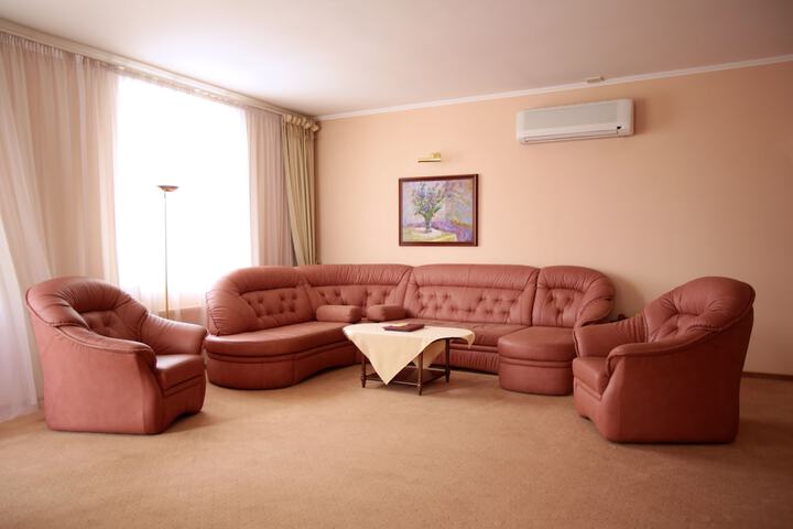 Room 23 of 60