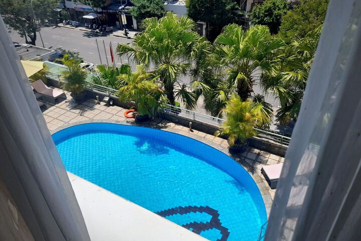 Room 21 of 72