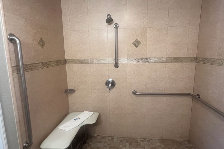 Room 20 of 34
