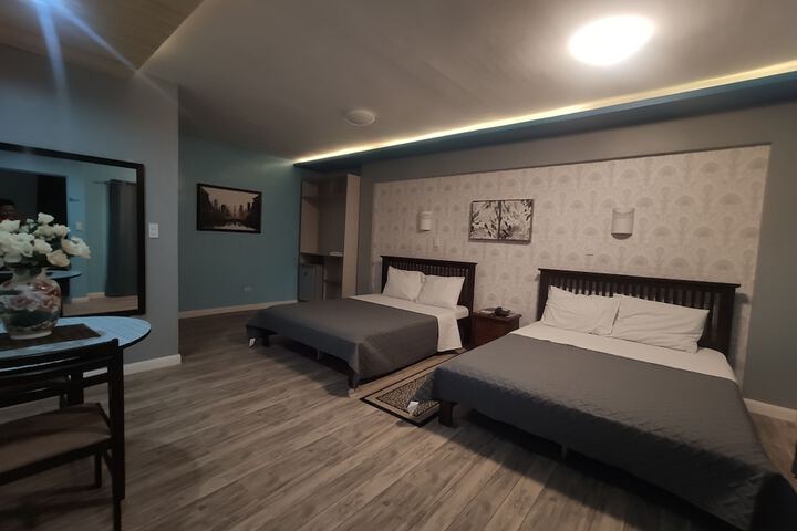 Nikitas Place Hotel