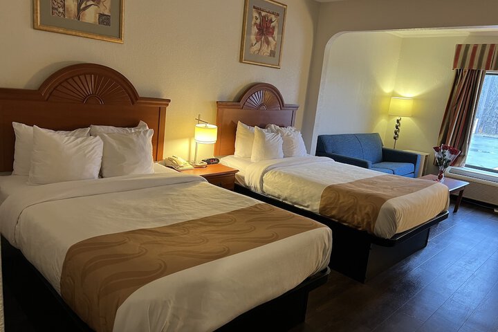 Room 8 of 34
