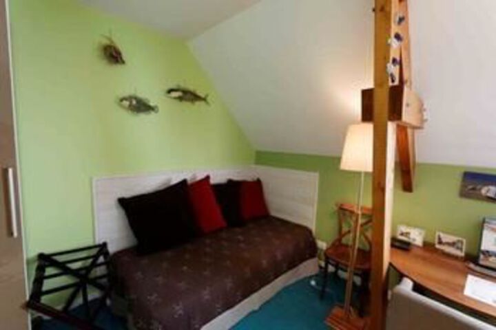 Room 20 of 37
