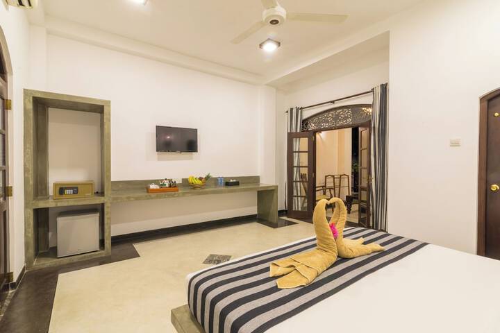Room 10 of 54