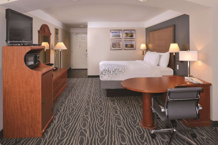 Room 7 of 53