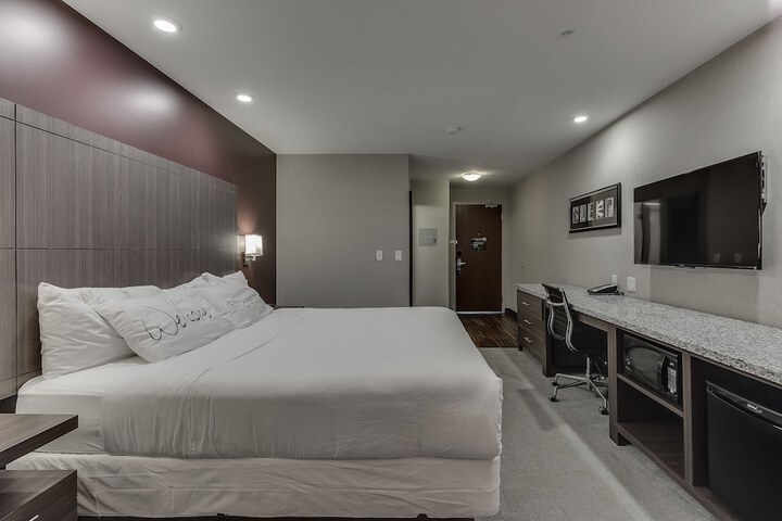Room 25 of 80