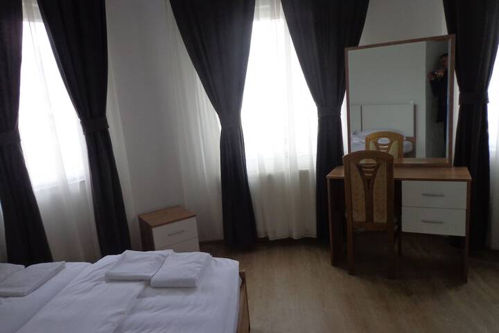 Room 16 of 35